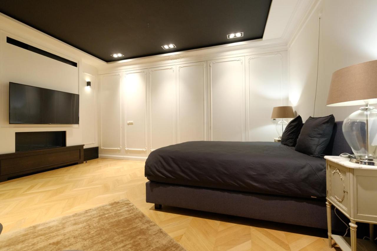 Suite La Duchesse Et Parking Prive Gratuit Mons Exterior photo
